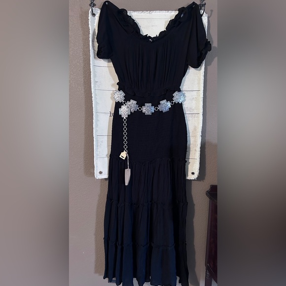 Willow & Root NWOT  Black dress L Never worn‼️ never washed‼️ & NWT CROSS BELT - Picture 7 of 16